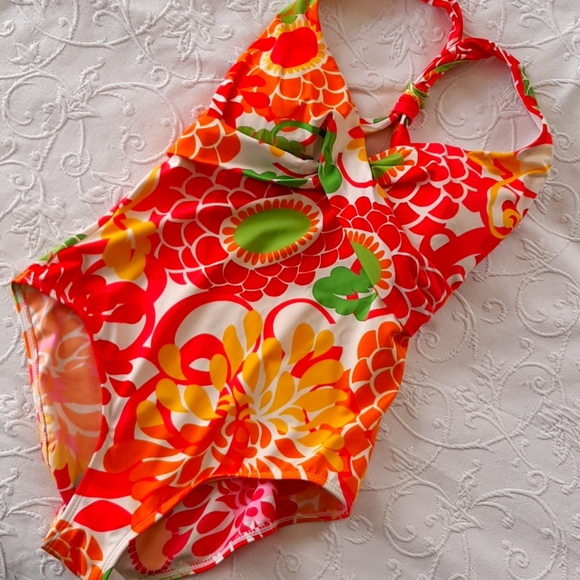 L.L. Bean Swim Llbean Tropical Flowers Crossback Onepiece Bathing